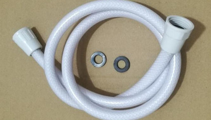 918博天堂软管科普！PVC淋浴管冬天会变硬吗？